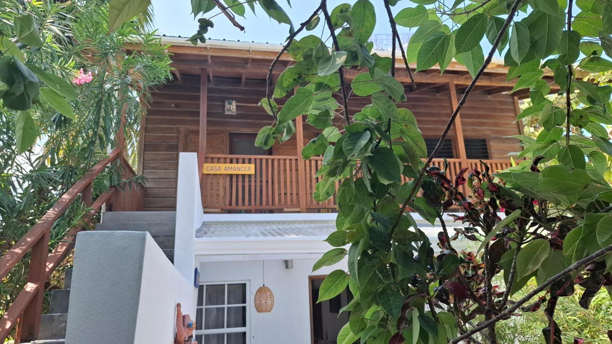 Amanda'S Place Casa Amancer - Sea View, Pool And Tropical Garden Caye Caulker Ngoại thất bức ảnh